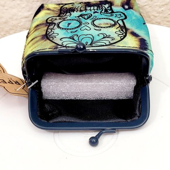 NWT Womens Cigarette Case for 100s Tie Dye SKULL Recycled Material - Picture 4 of 4